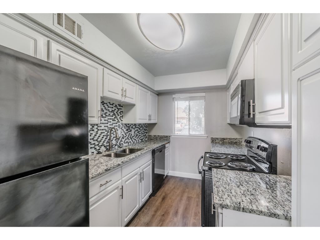 Photos and Video of Shenandoah Apartments in Richardson, TX